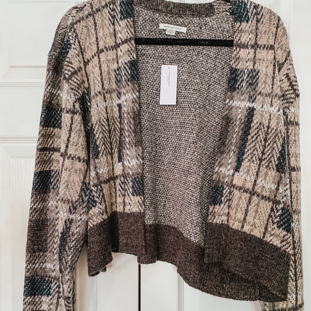 AE plaid sweater size medium NWT